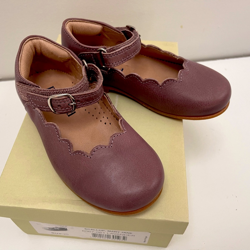Petit Nord Lavander Scallop Mary Jane EU size 25 - pristine NWT